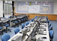 40 台のノートパソコンを整備した小学校のパソコン教室